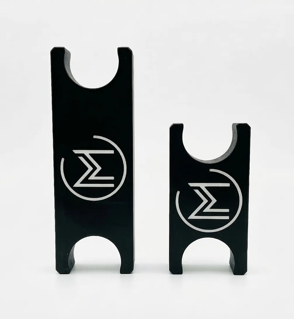 in-Motion Handy Clip in black, forearm and underarm versions