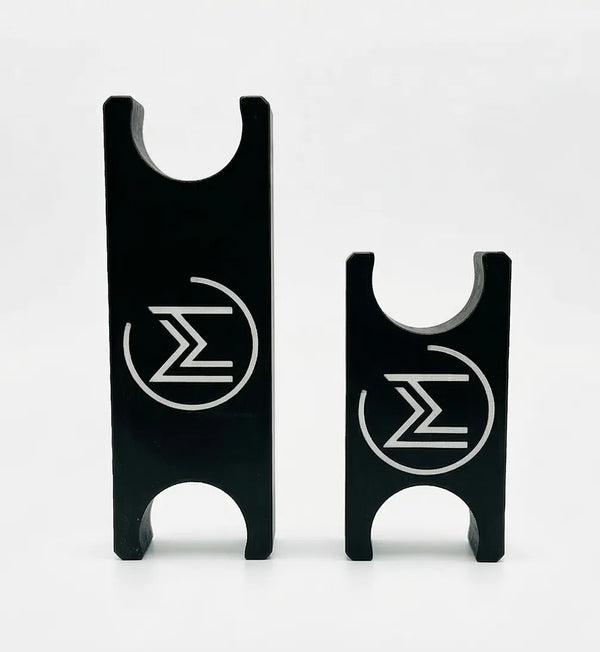 in-Motion Handy Clip in black, forearm and underarm versions
